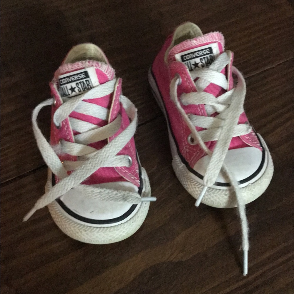 Pink converse